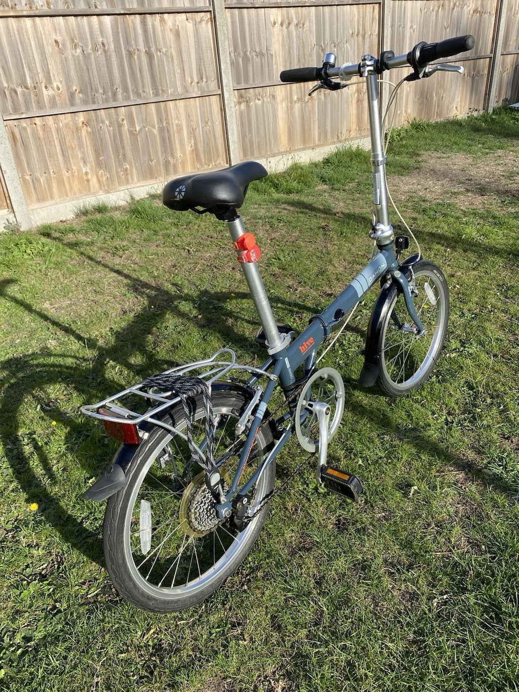 Dahon hive 4130 Folding Bike 20 in Blue 7 speed luggage Rack Mudguards for tube