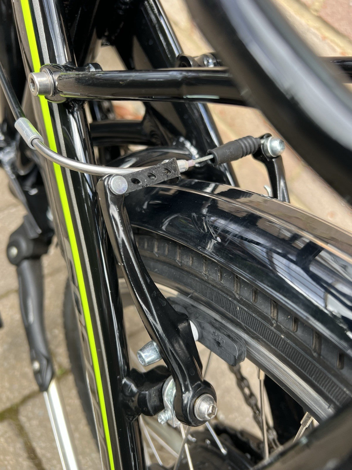 Carerra Cross City Folding Bike