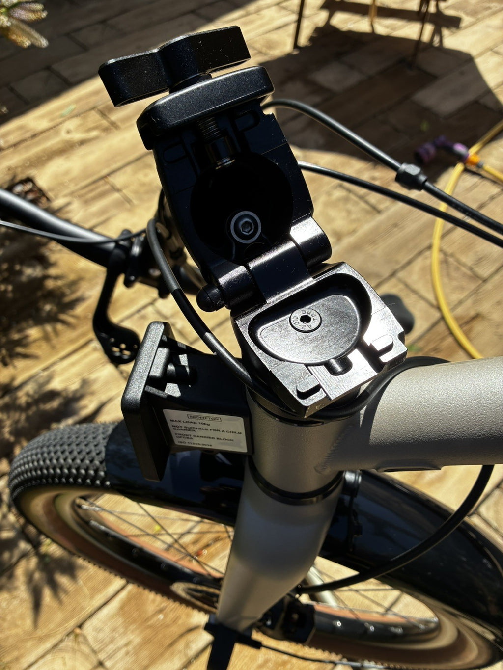 2025 Brompton G Line (Medium) – Traildust White with Roller Rack & Bag Included