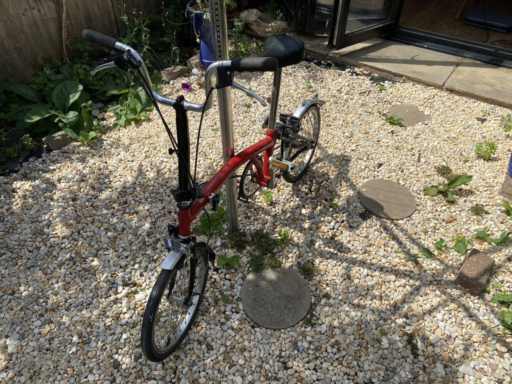 Brompton Folding Bike 3-Speed Red. Recently Serviced. Great Condition