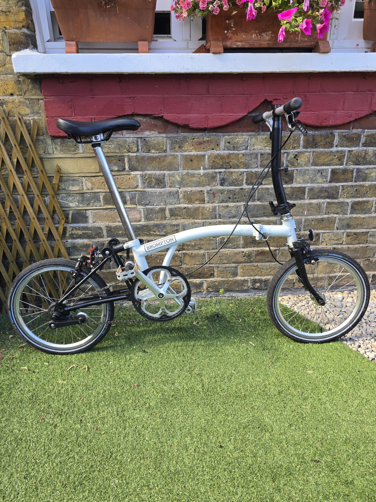 Brompton Folding Bike, Single Speed, S-Type flat  handlebars