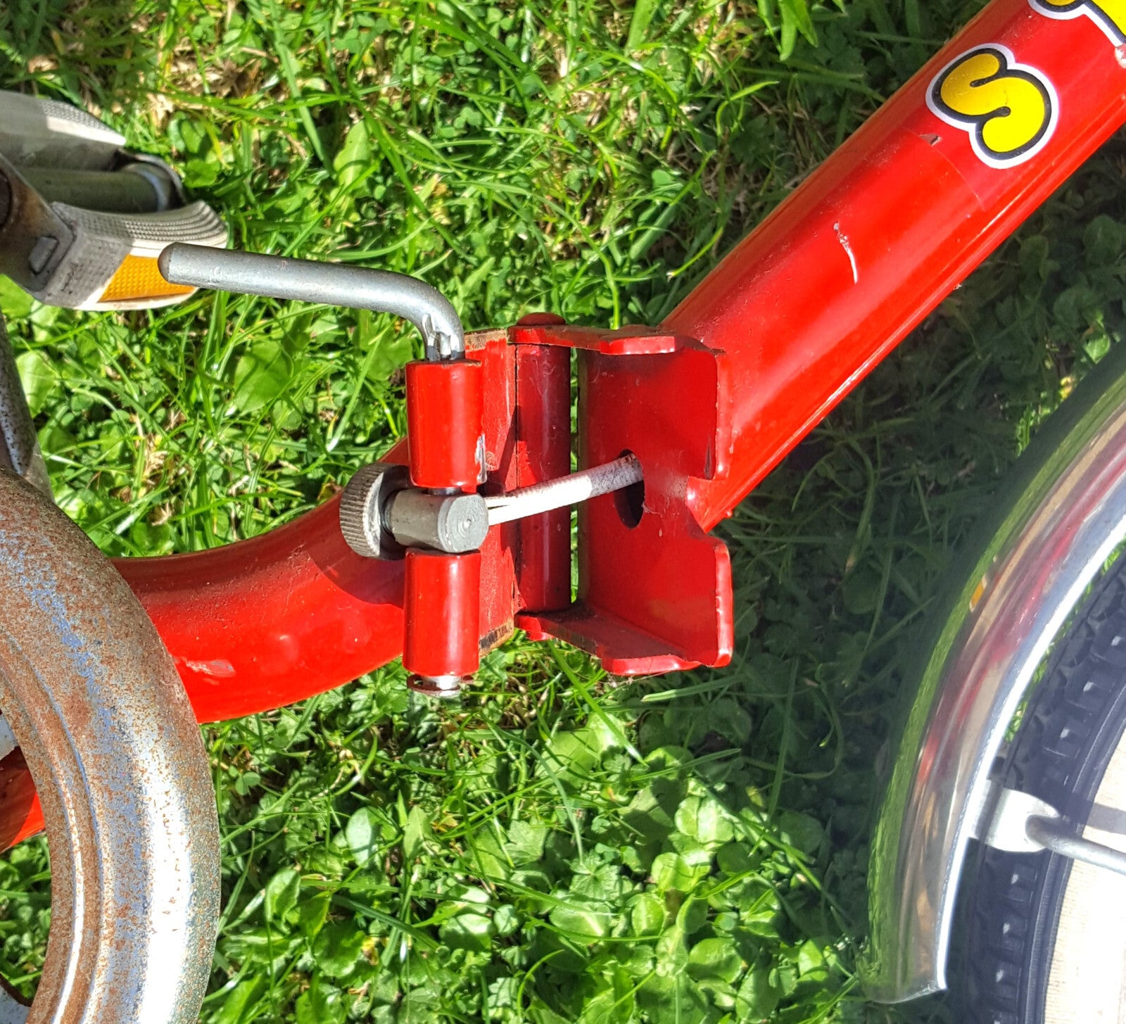 Vintage 'Star' Child's FOLDING Bike / Bicycle. Needs TLC. Please read listing