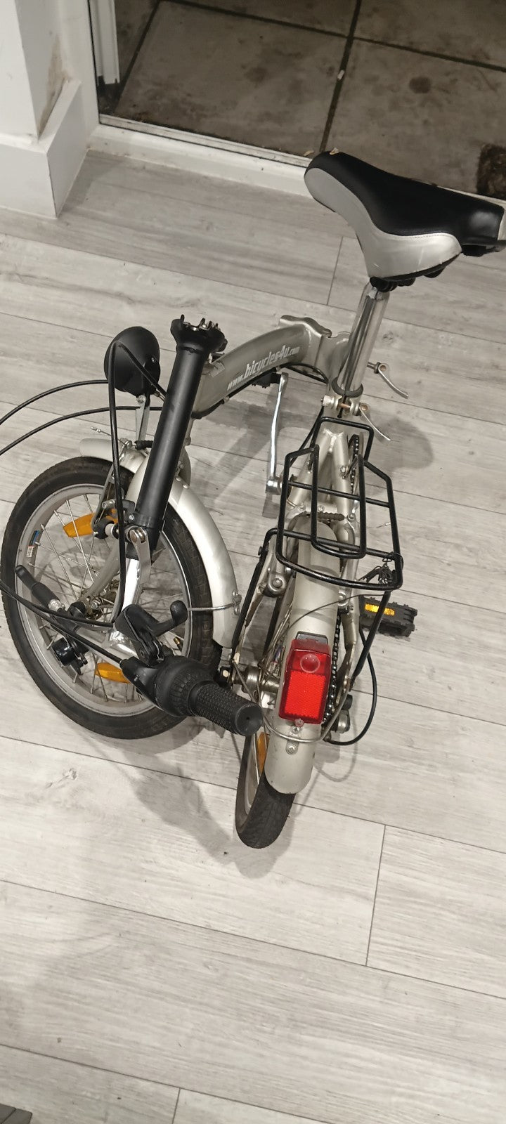 Silver Folding Bike 20in Wheels 1 Speed Rear Rack Mudguards Reflectors