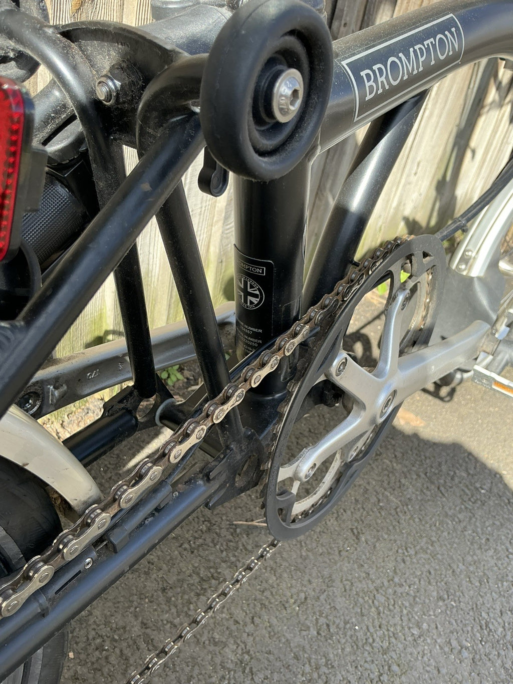 Brompton C-Line Explore 6 Speed Bike Mid (M) - Handlebar - Black