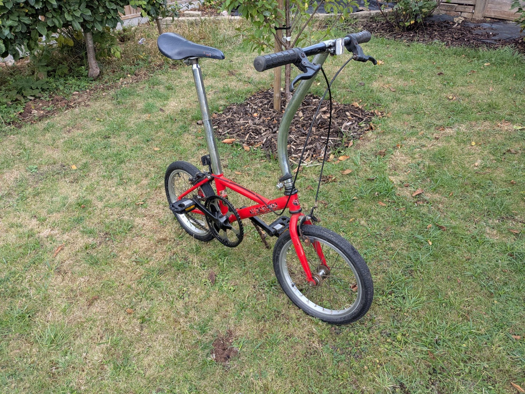 Daewoo Shuttle Folding Bike – Steel Frame – 16" Wheels – Working Order