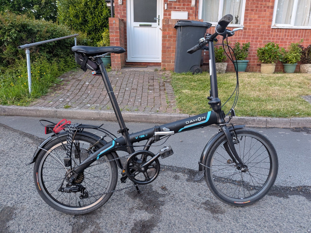 Dahon Vibe City Folding Bicycle 20 Inch Wheels 7 Speed Shimano Gears
