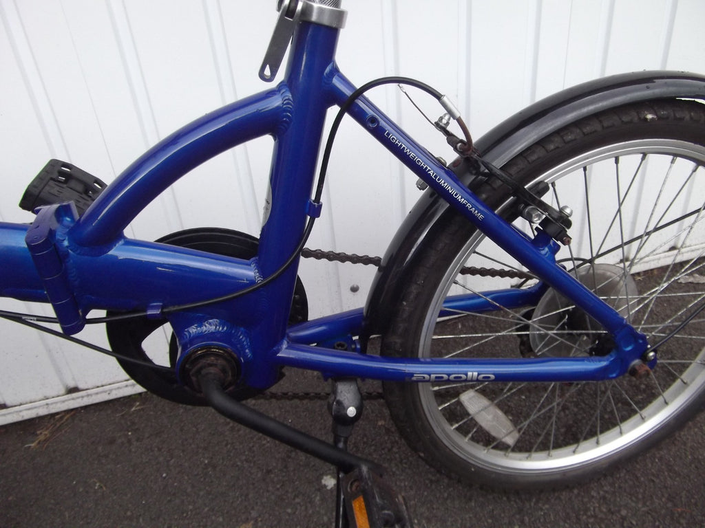 Apollo Tuck Folding Bike 20in Blue 6-Speed V-Brake Kickstand