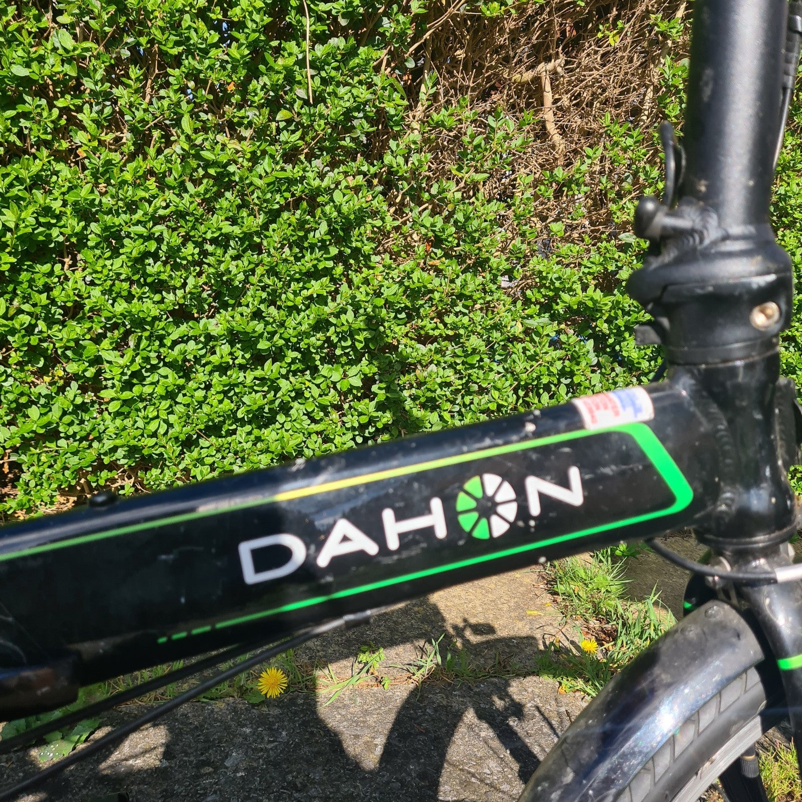 Dahon Vitesse D8 Folding Bike - Black/Green - Project/Spares or Repair