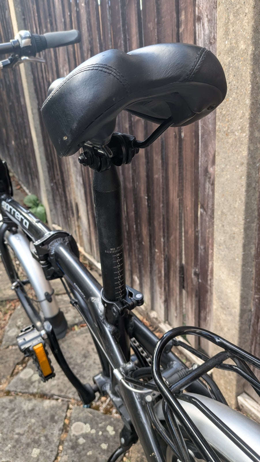 Fold Up Carrera Intercity Bike Black In Excellent Condition