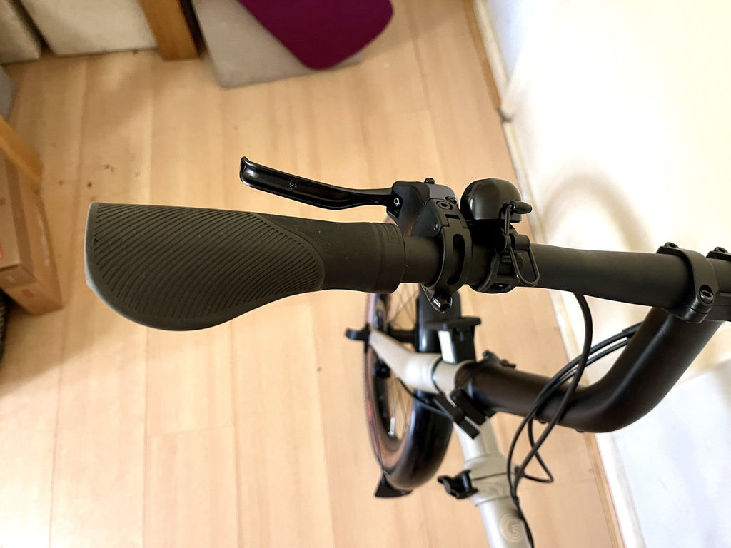 Brompton G Line 8 speed with rack and Mudguards, Traildust White, Large