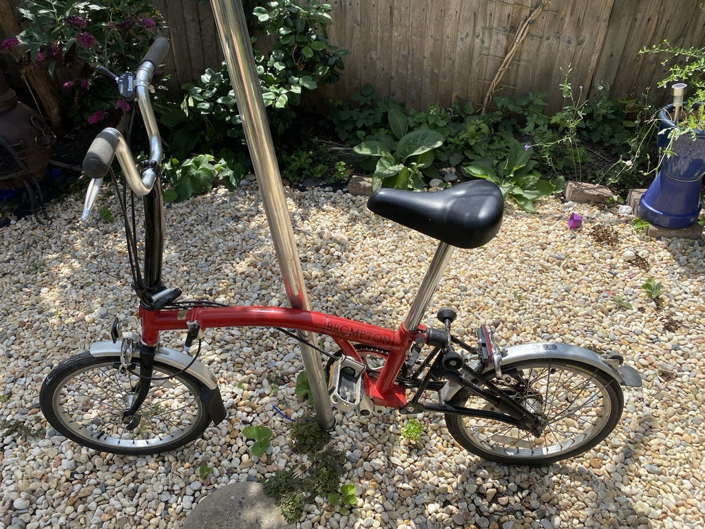 Brompton Folding Bike 3-Speed Red. Recently Serviced. Great Condition
