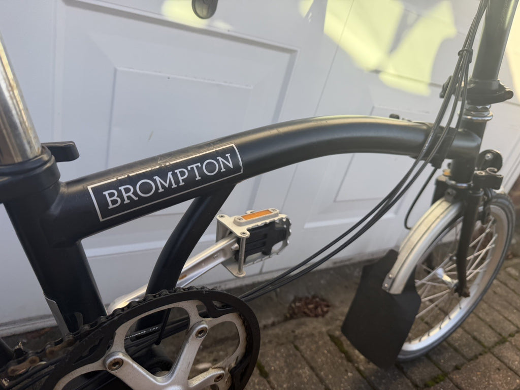 Brompton C Line M6L (6 Speed) folding bicycle - Black (avergae Condition)
