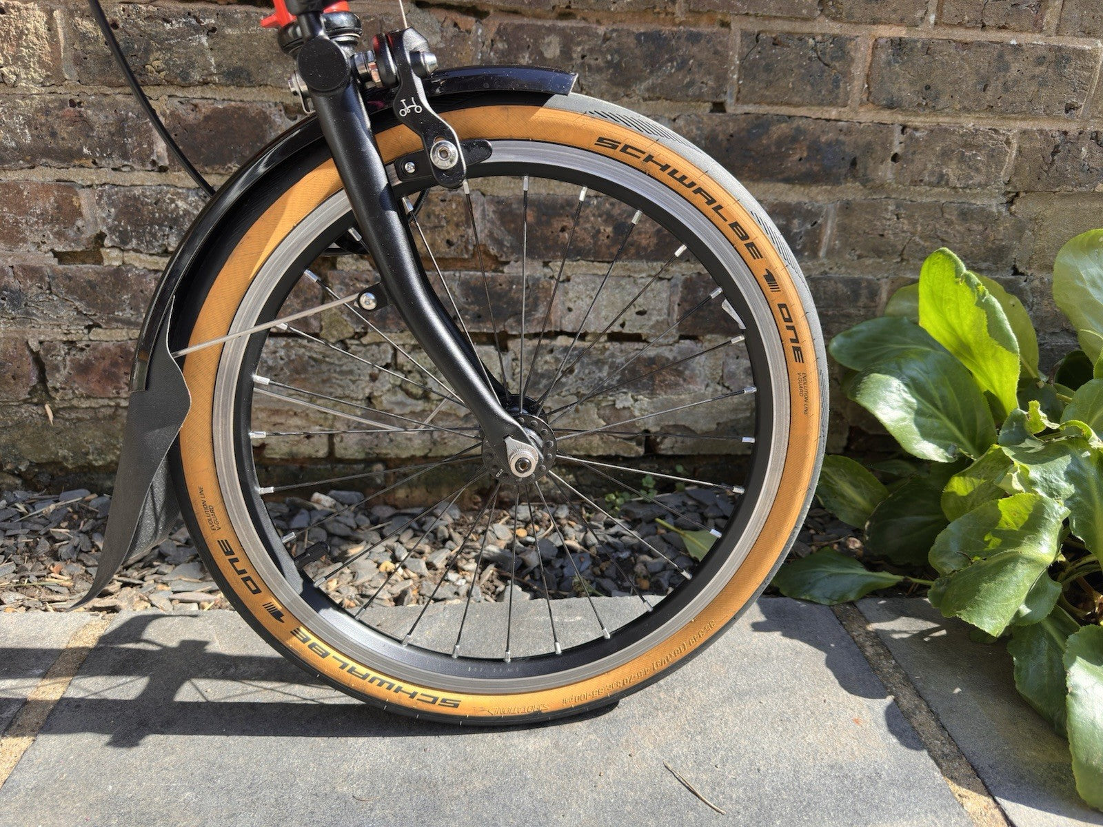 Brompton CHPT3 V3 Bike 6 Speed With Titanium Mudguards and Brompton CHPT3 bag
