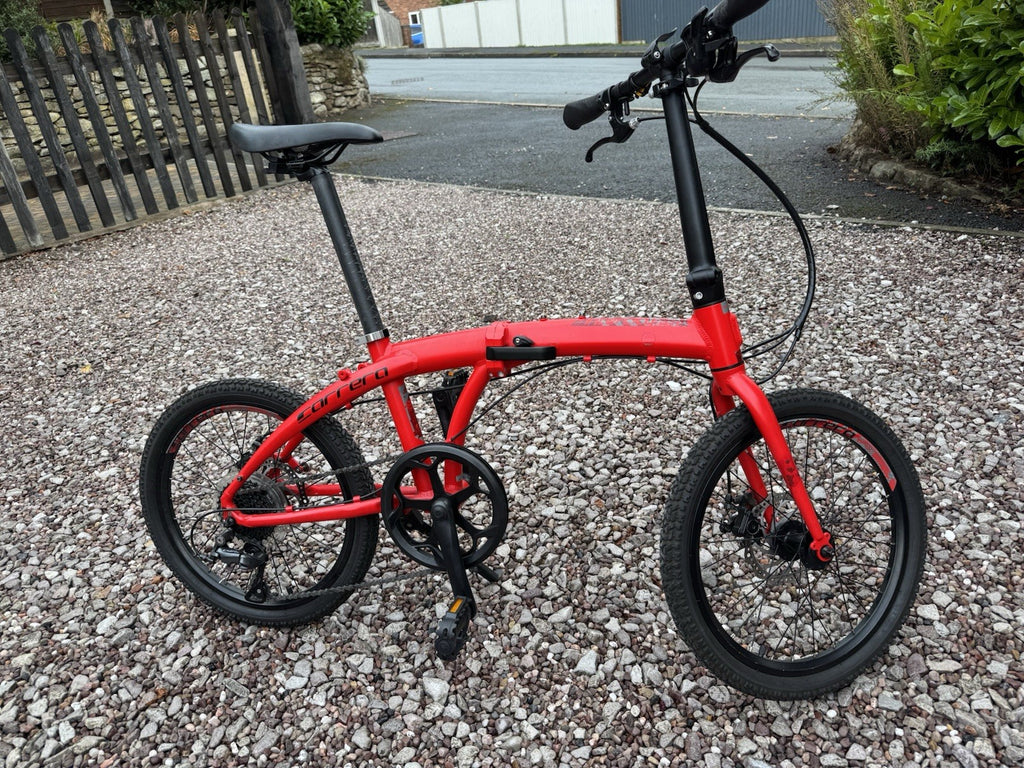 Carrera Intercity 8-Speed Folding Bike with Disc Brakes Excellent Condition