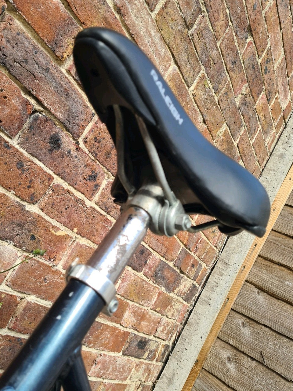 Raleigh EVO 7 SP Folding Bike Grey Bicycle 20" Wheels