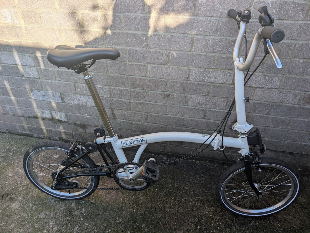 Brompton A-Line 3-Speed Folding Bike white 2022 model