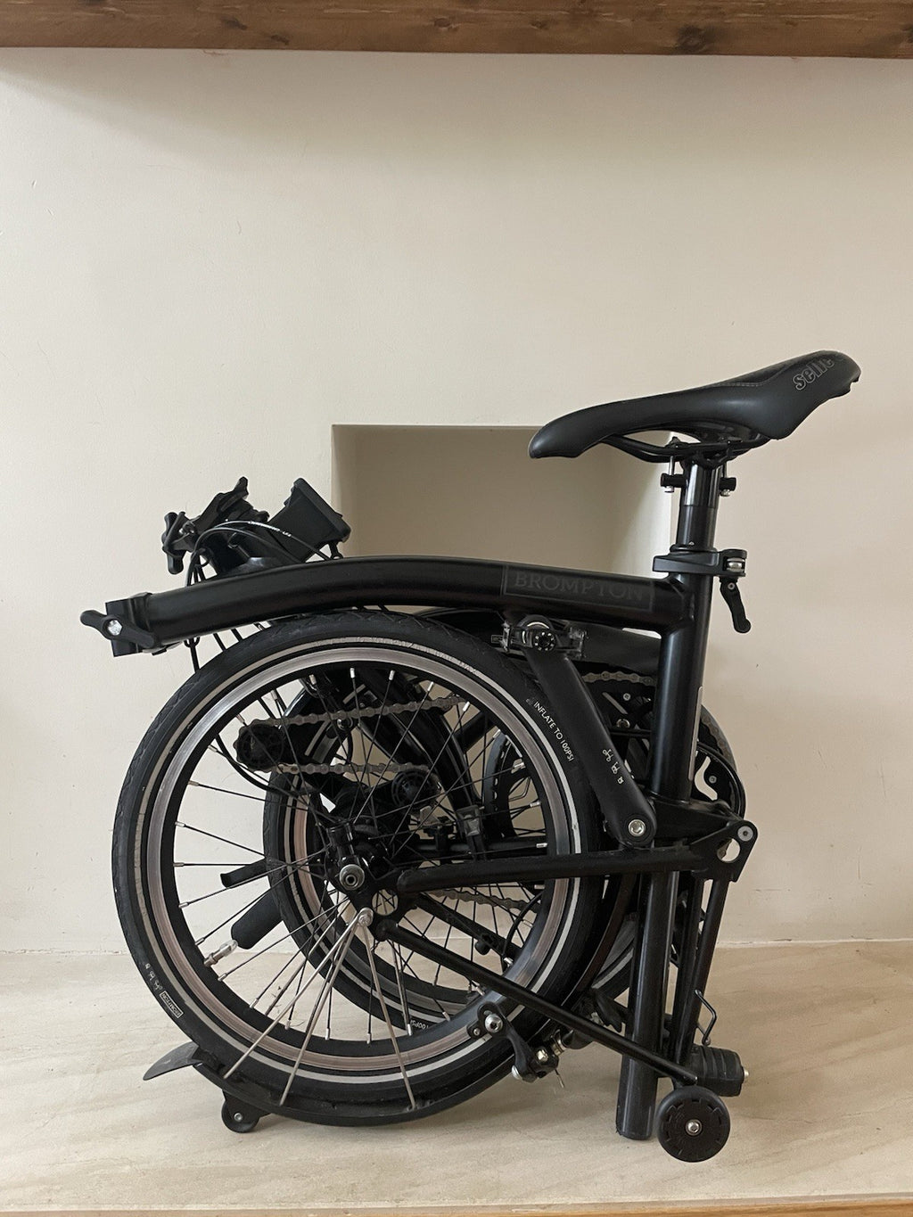Brompton S2L Folding Bike – 2016 – Black Edition – 2 Speed