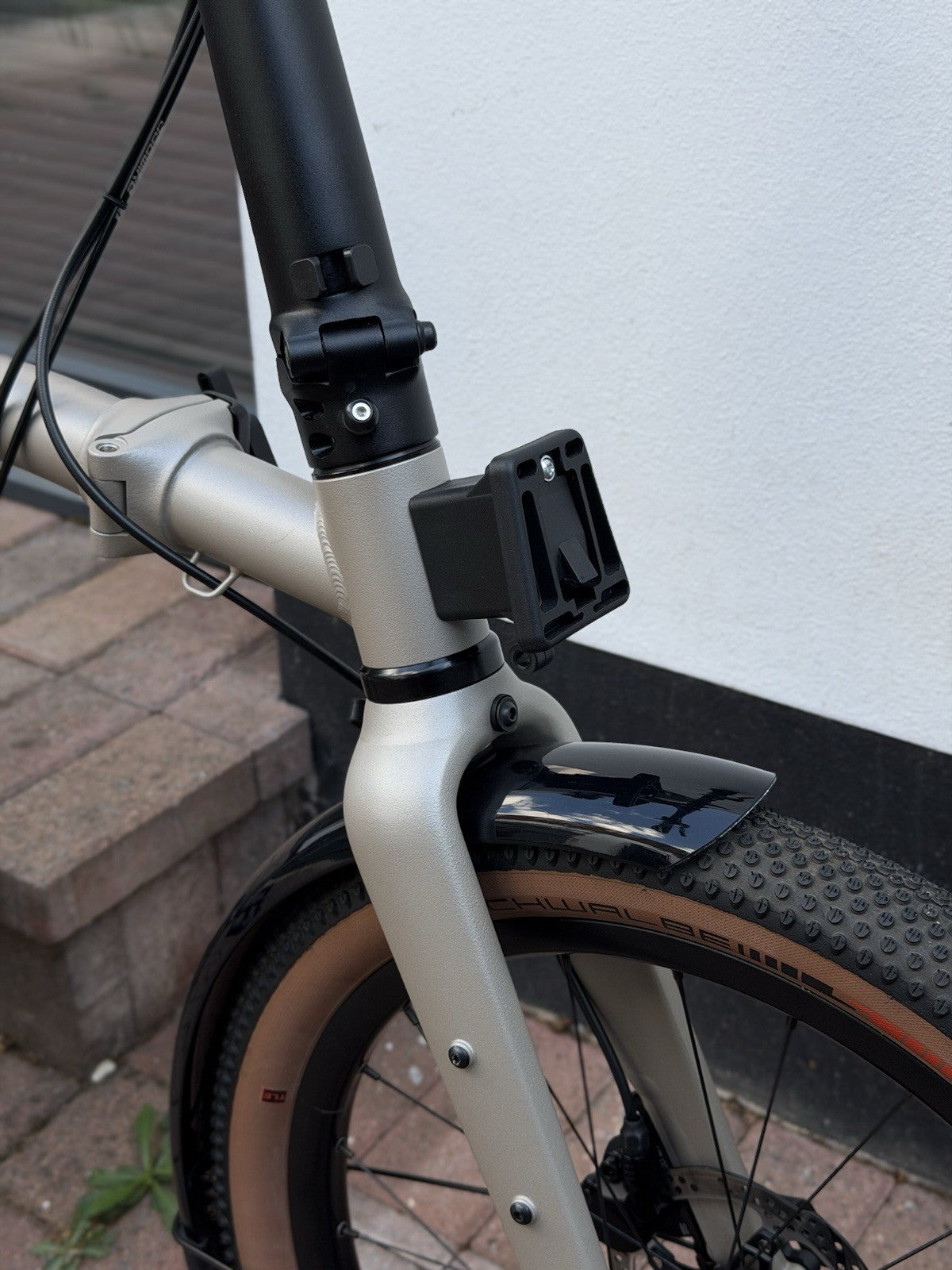 Brompton G-Line w/ Roller Frame - 8 Speed, Traildust White, Excellent, RRP £2600
