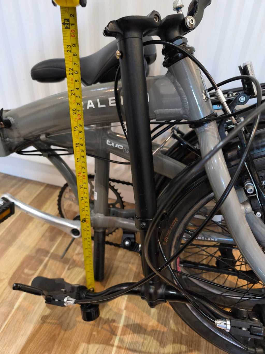 Raleigh Evo 2 Folding Bike - Grey - 7 Speed (Very Good Condition)