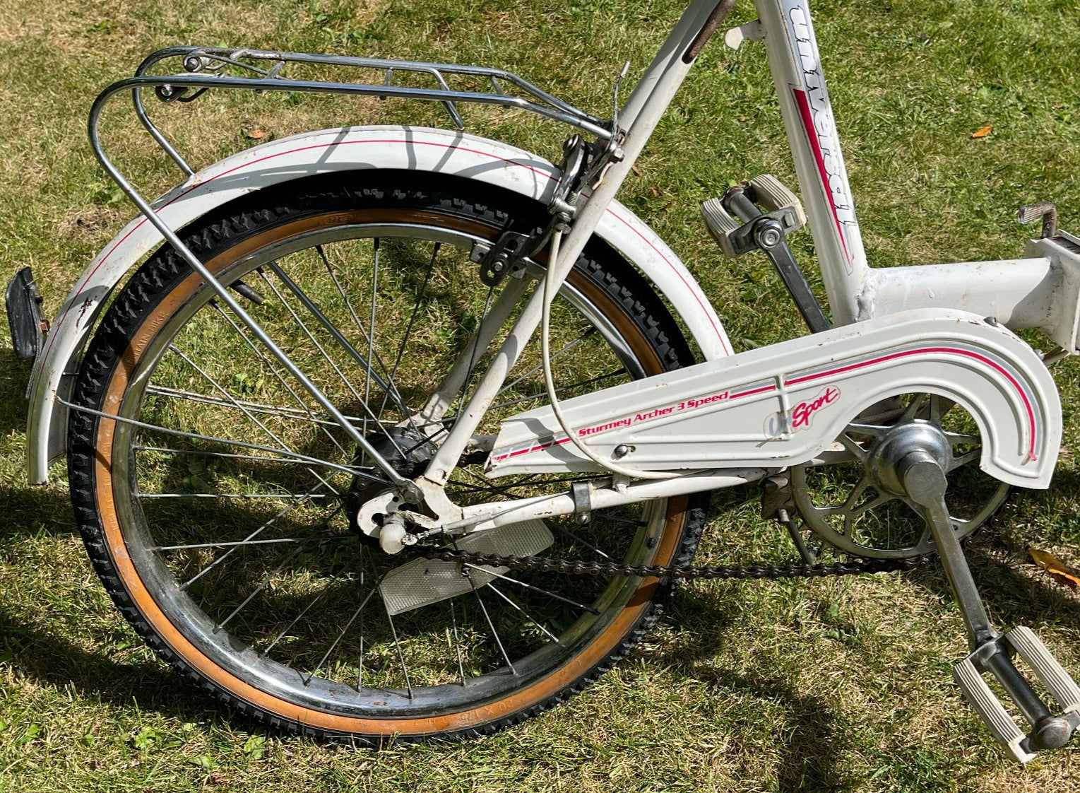 UNIVERSAL : 20" Wheel UniSport Sturmey Archer 3 Speed 1980s Vintage Folding Bike