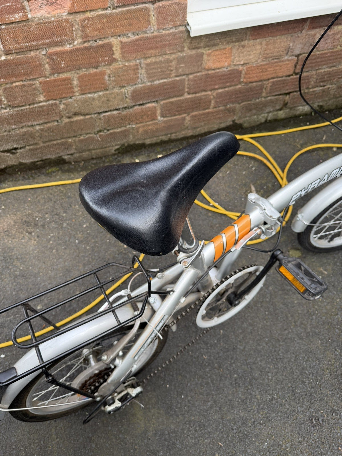 Pyramid Folding Bike Shimano SIS Gears