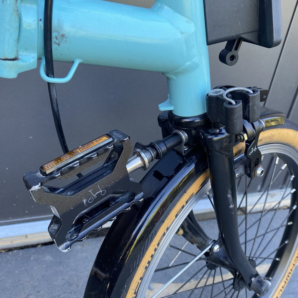 Brompton C-line 6 Speed Black Edition In Turkish Green