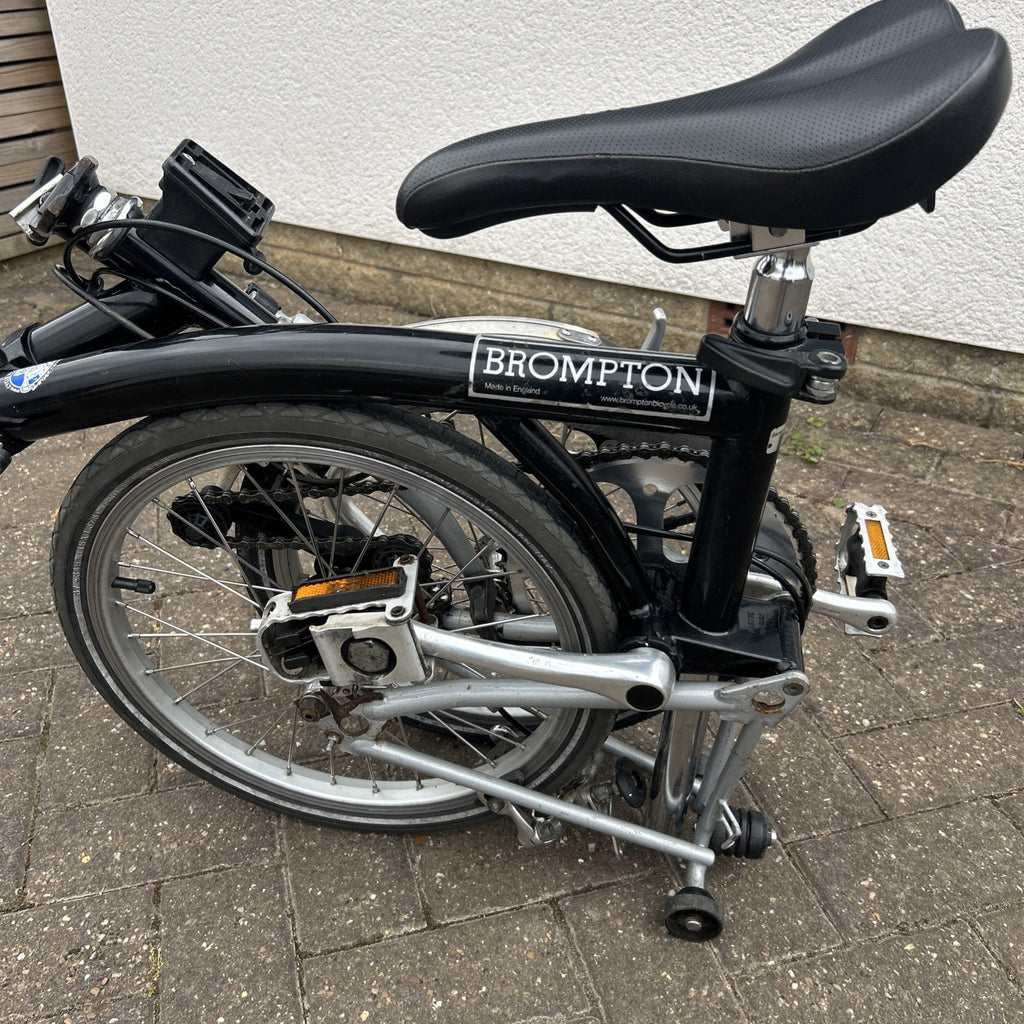 Brompton Folding Bike 2007 ish Average Condition Fully Working 2 Speed S1