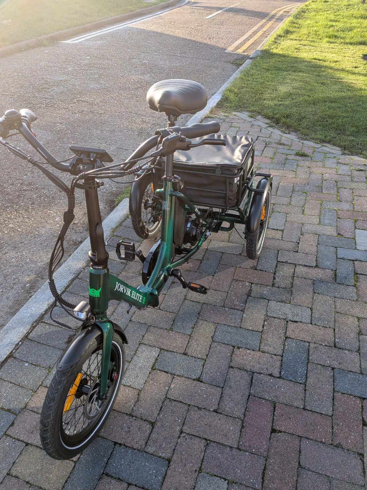 Jorvik Elite  Folding Compact Tricycle Jet-16.Ex Demo.24 Miles Usage,L@@k