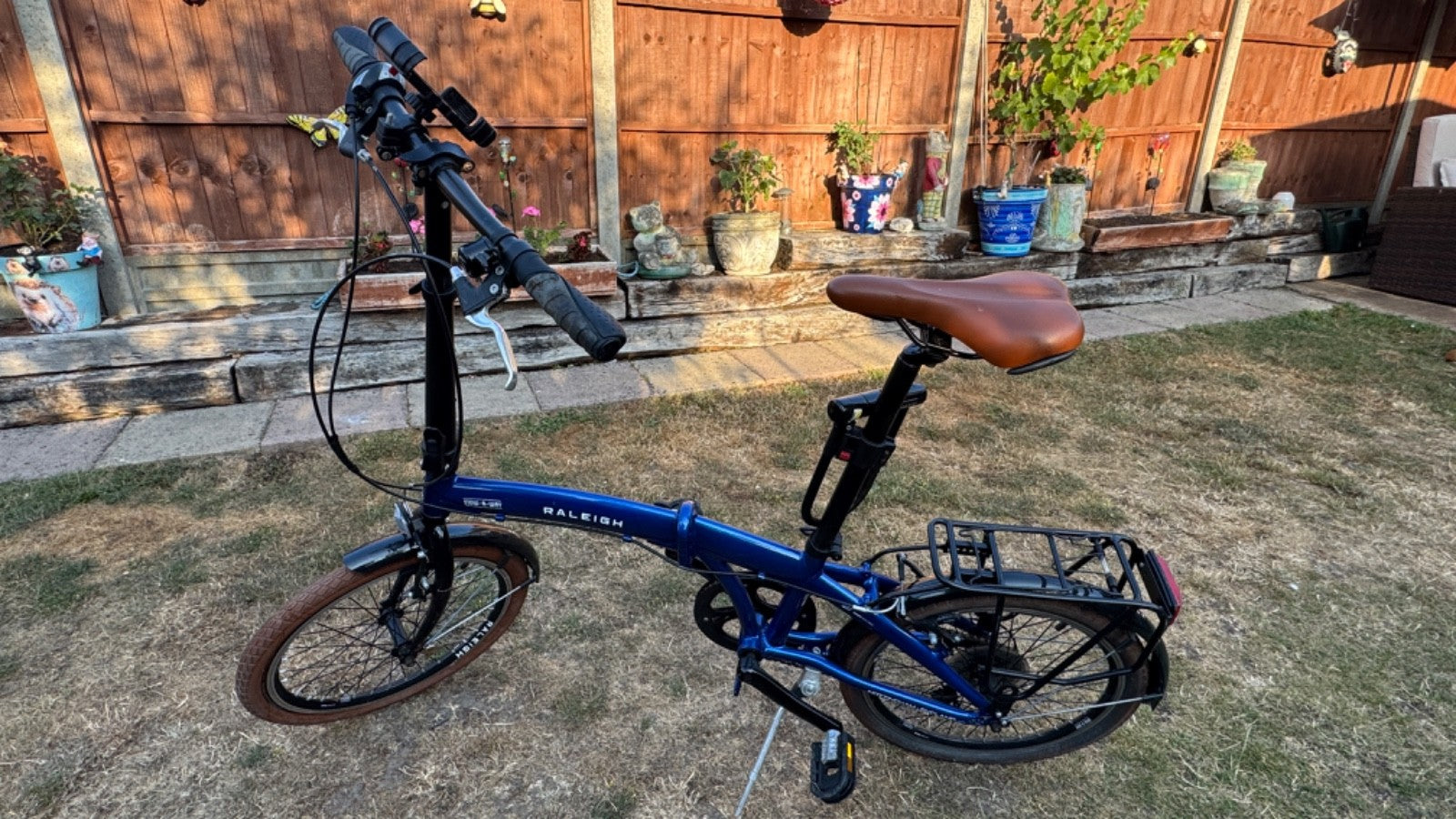 raleigh stowaway folding bike
