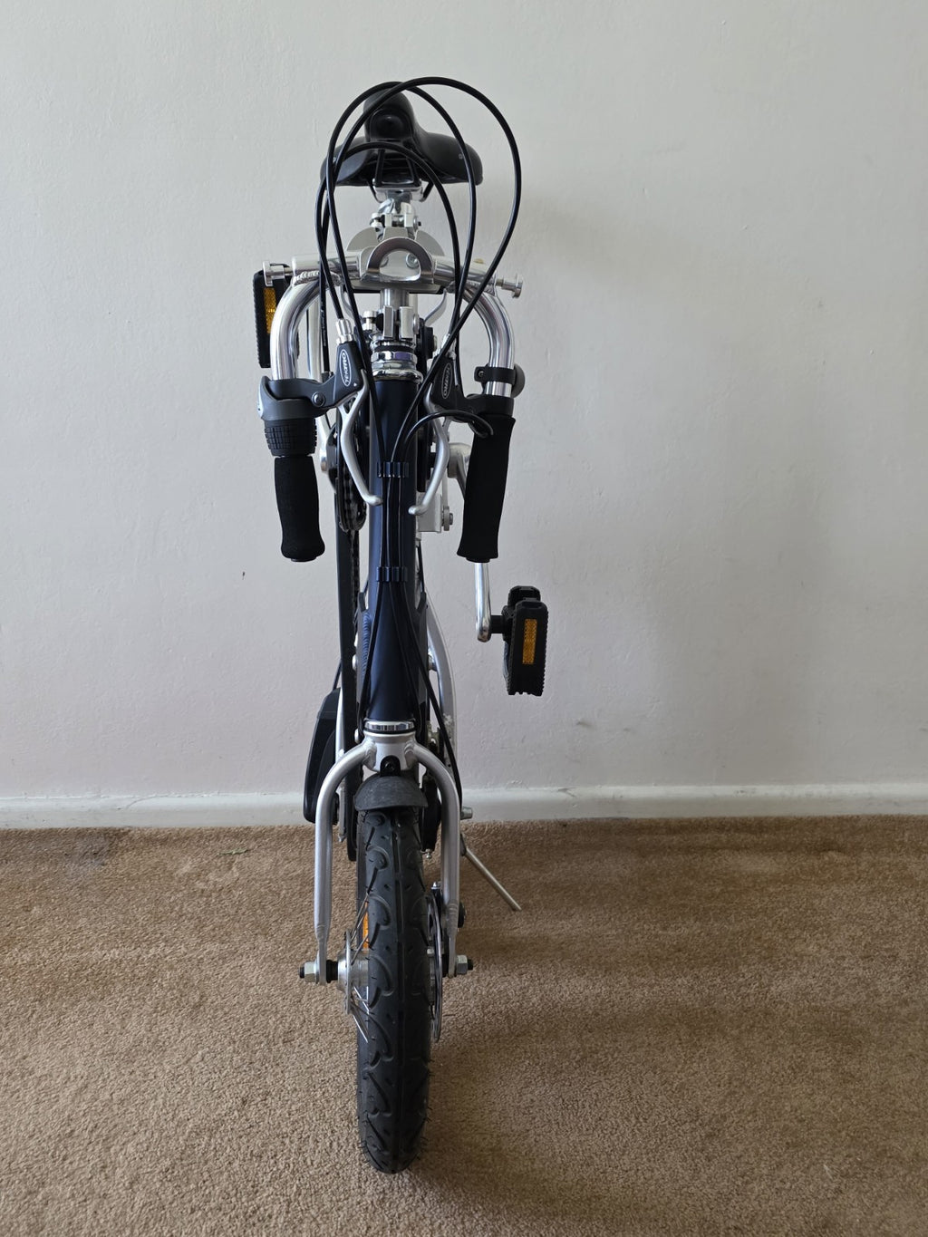 Mobiky Genius Folding Bike 16in Aluminium 1-Speed Mechanical Disc, Silver/Black