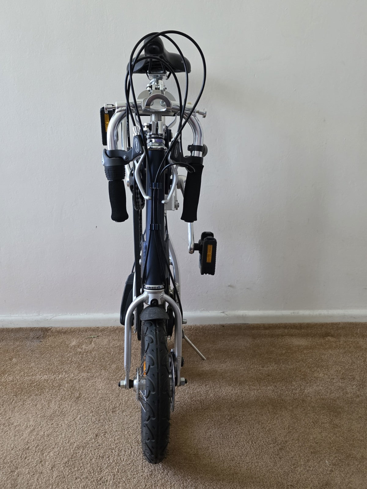 Mobiky Genius Folding Bike 16in Aluminium 1-Speed Mechanical Disc, Silver/Black