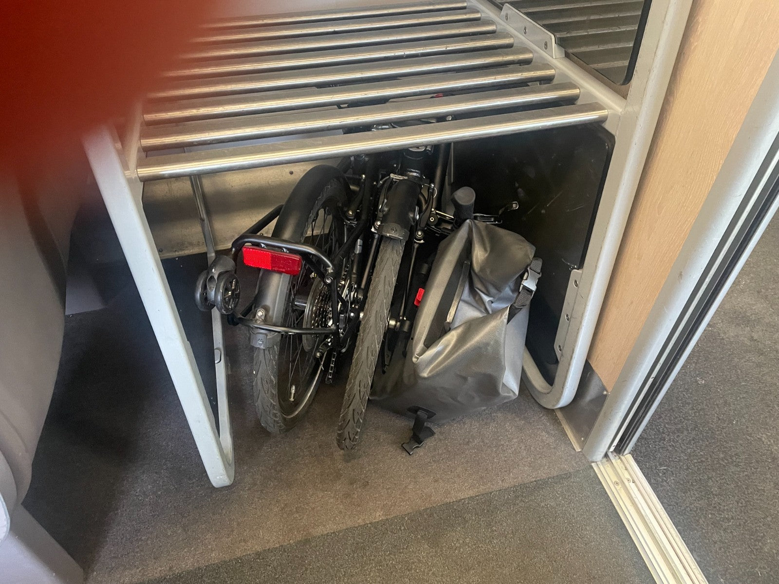 Tern BYB P8 Folding Bike (Nearly as compact as Brompton!)