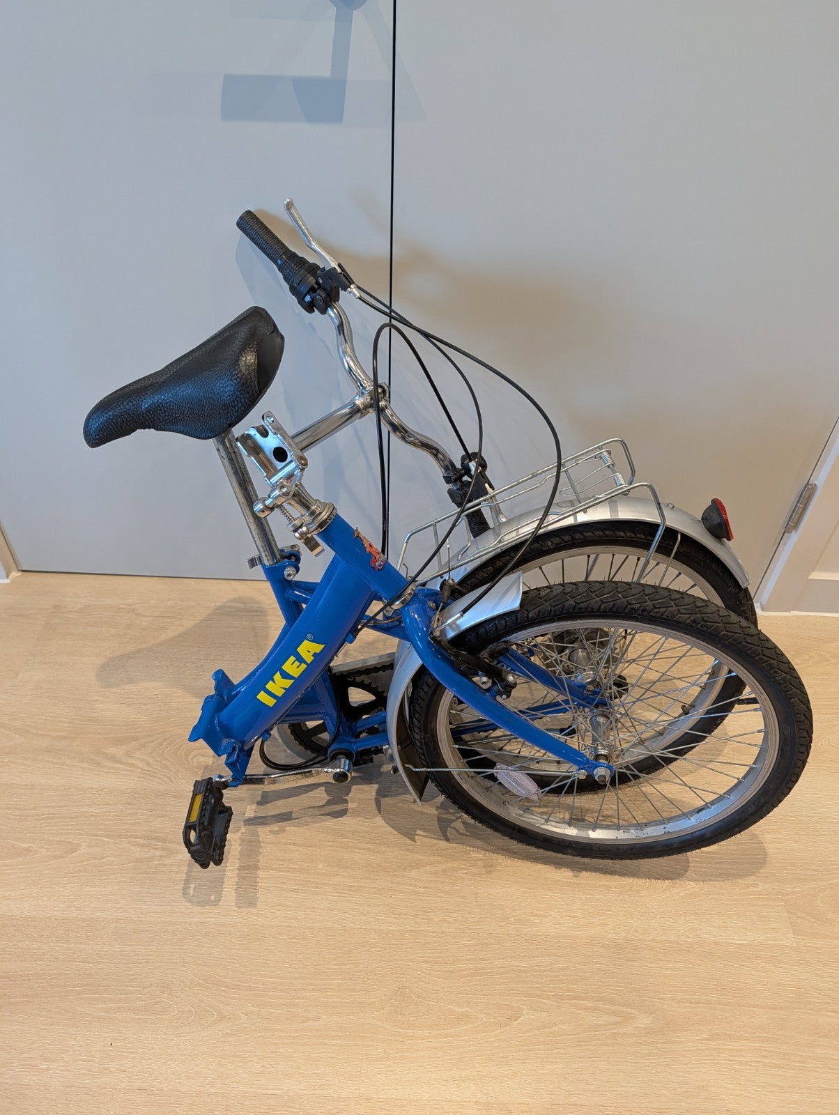 IKEA Raleigh Fold-Up Bike - lock and cable included