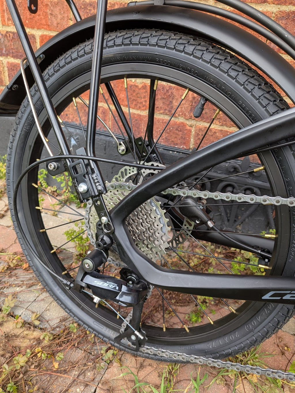 Carbon Fibre Frame folding bike,9 Speed, Hydraulic Brakes, BRAND NEW,L@@k