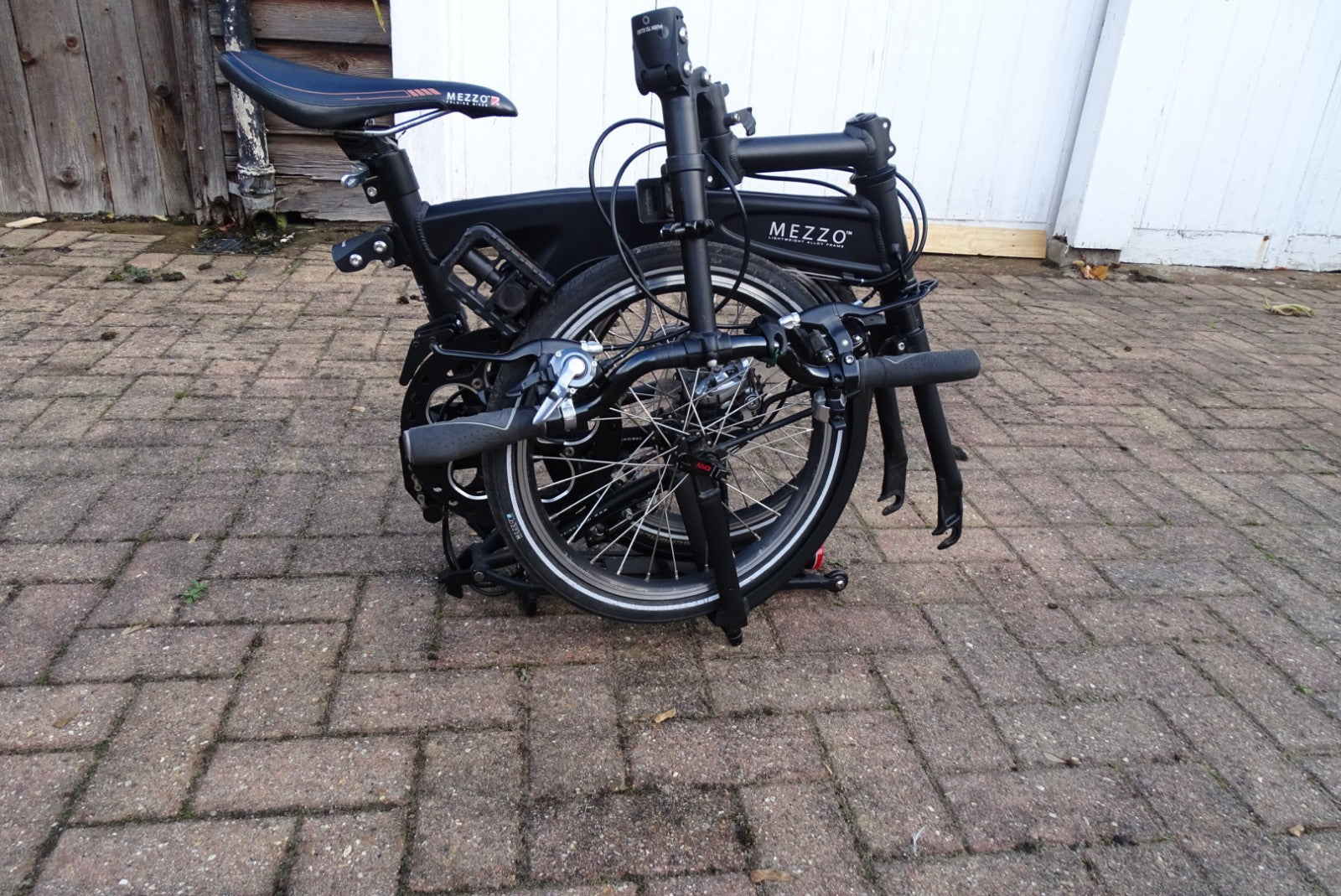 Mezzo D10, Folding Bike, 26"wheels, Lightweight Alloy Frame Super Quality