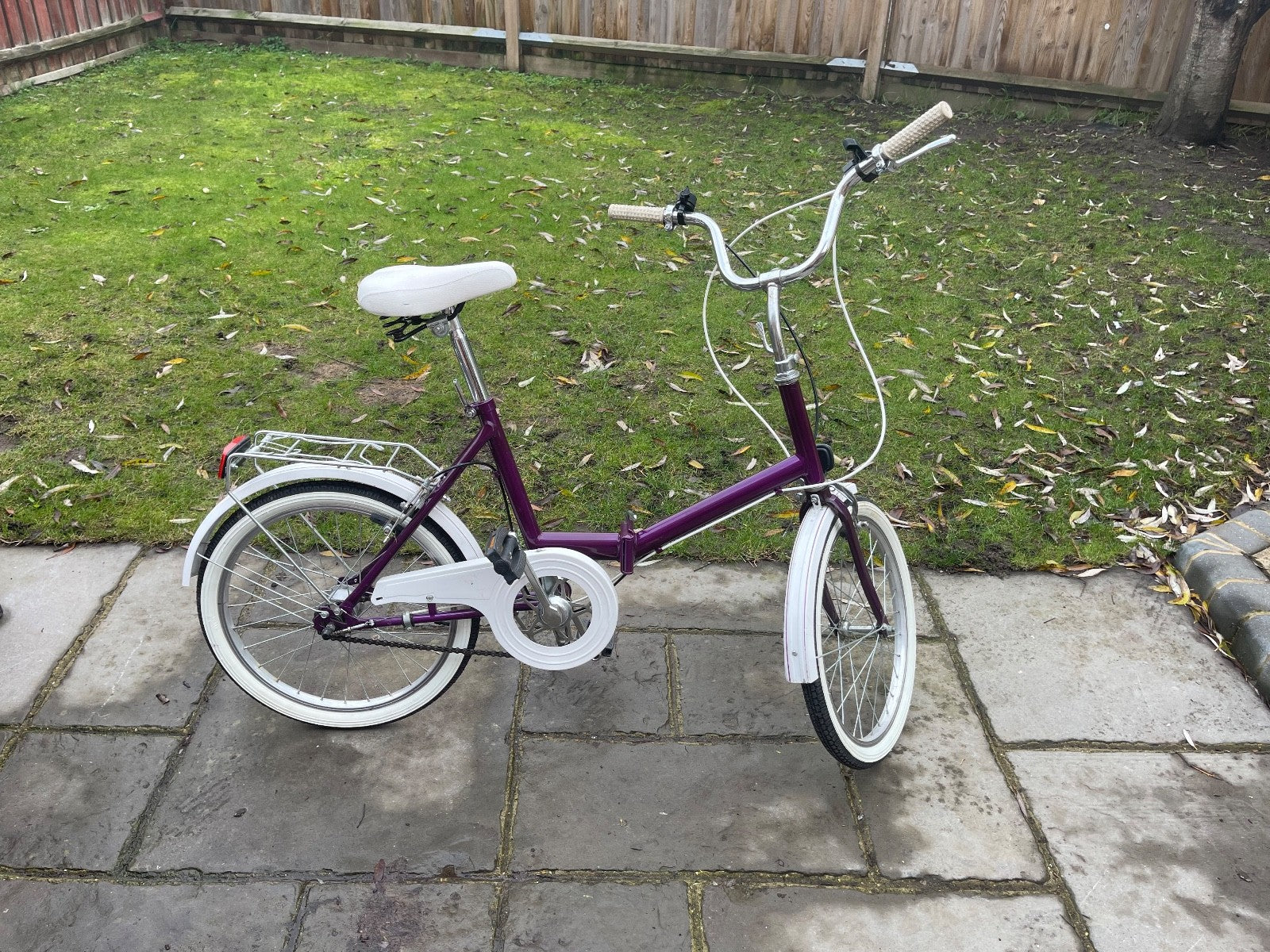 Vintage retro Raleigh Compact folding bike 3 speed Stowaway Shopper fold up bike