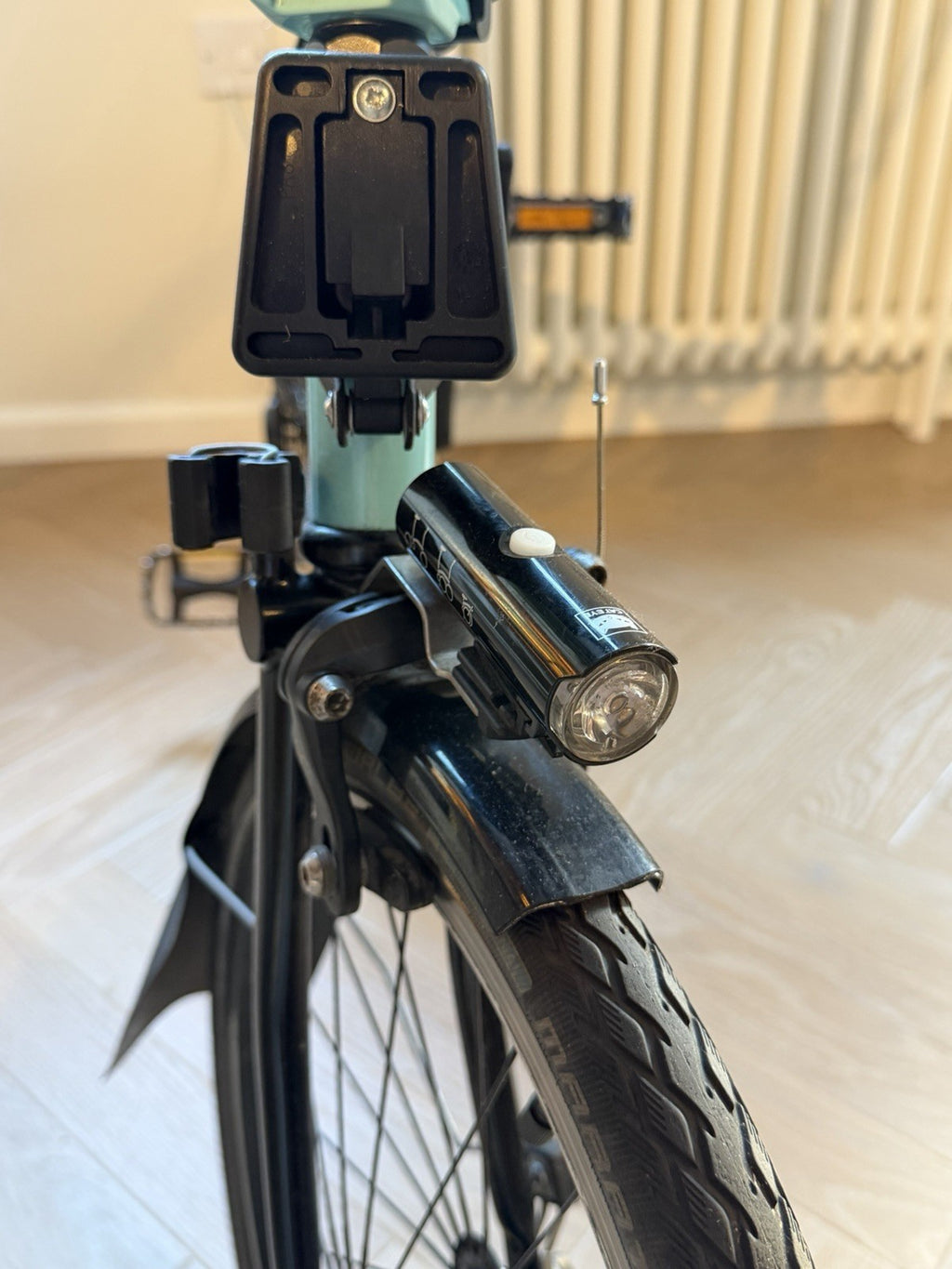 Brompton M6L Superlight — Turkish Green/Black Edition with battery lighting