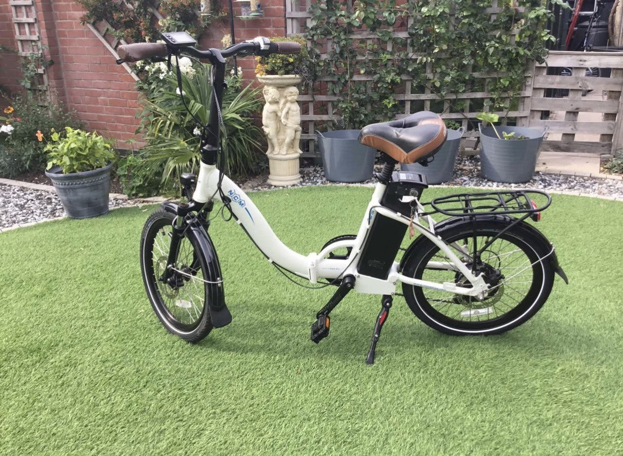 NCM Paris unisex 20” elec folding bike white