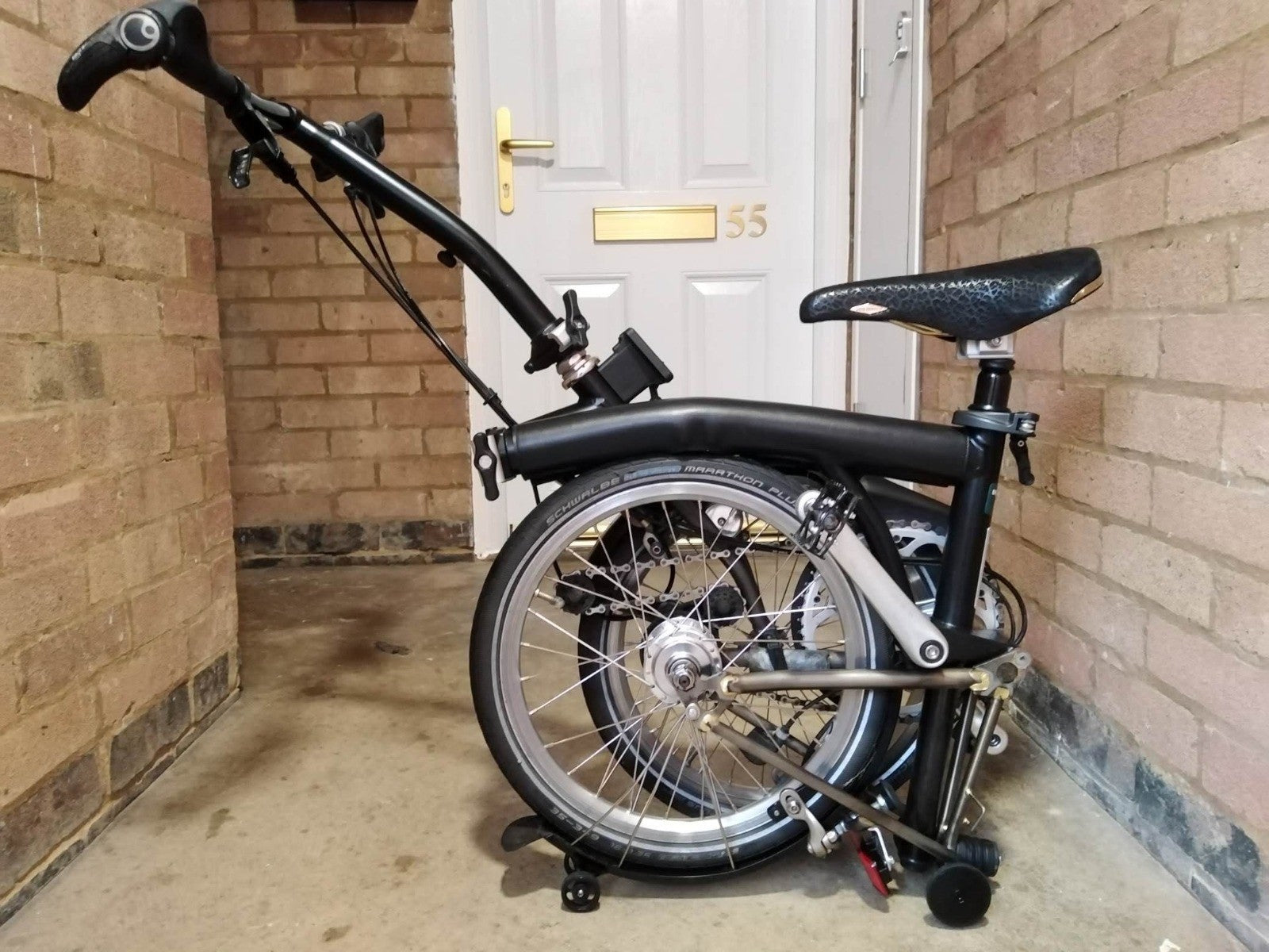 Upgraded Brompton S3L Premium Raw Lacquer & Matte Black Carbon/Titanium Upgrades