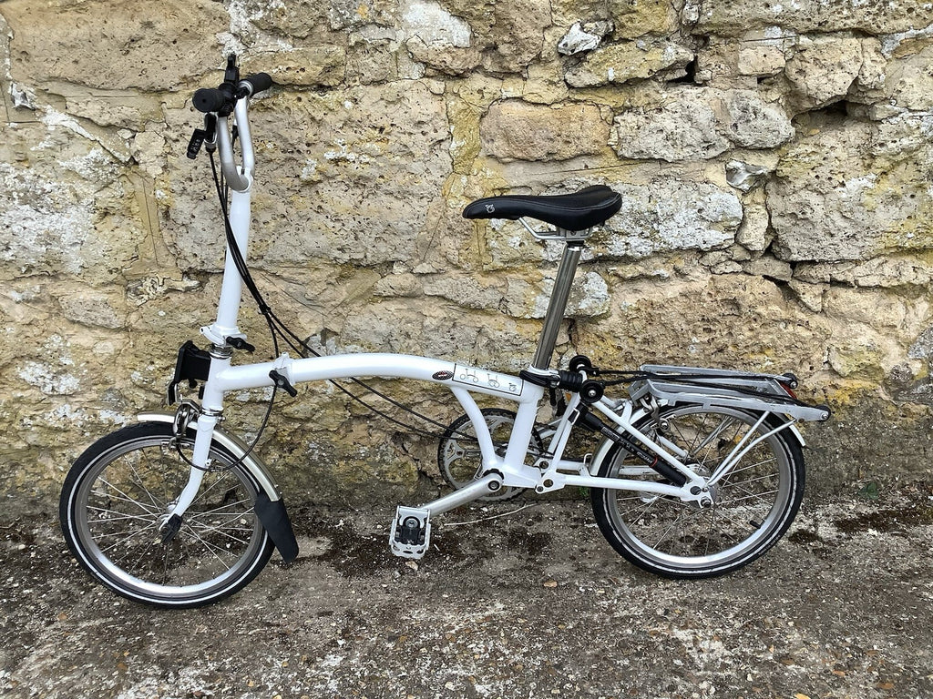 Brompton M3R Folding Bike - White + Panniers, Rack Bag, Front Frame -UK DELIVERY