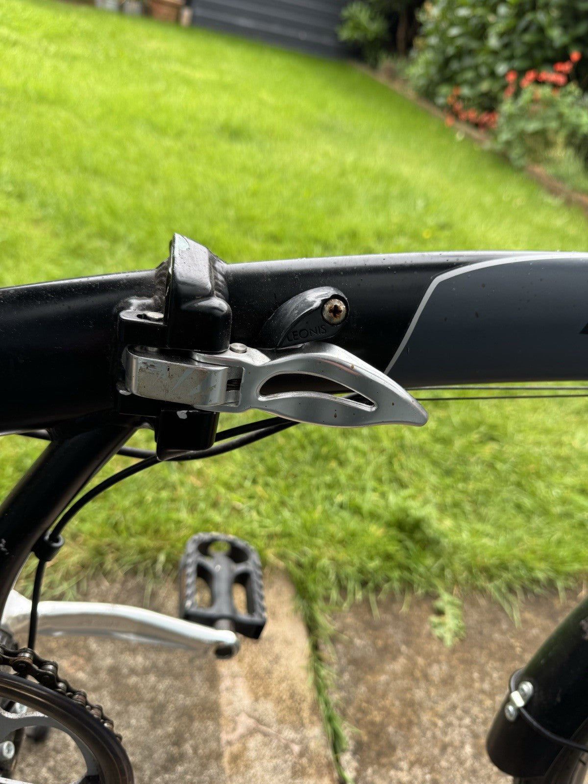 Raleigh Stowaway 20 Inch Folding Bike Black Grey