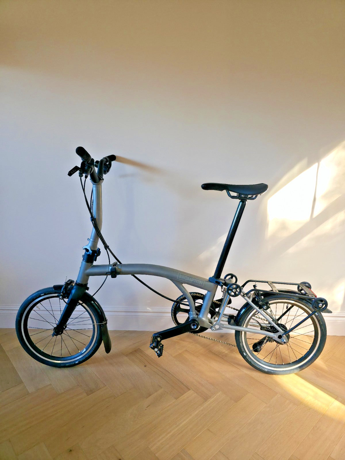 Brompton 12 speed T Line Explore Mid Handlebars - Excellent Condition