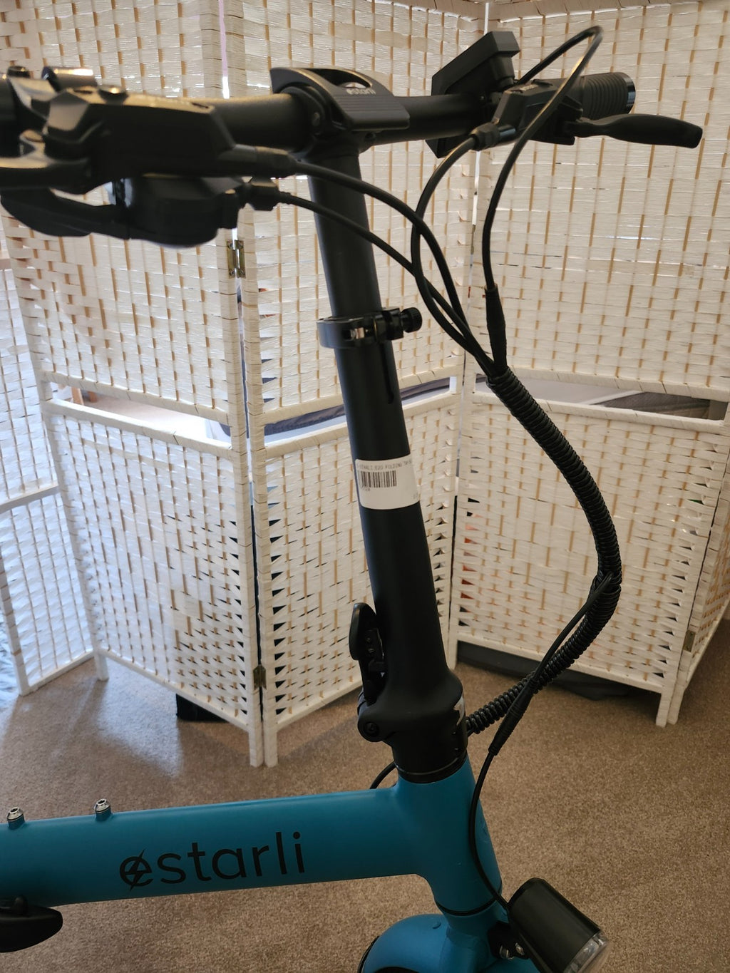 Lightweight pedal assisted Folding Bike Blue Estarli E20 Pro 20 Inch