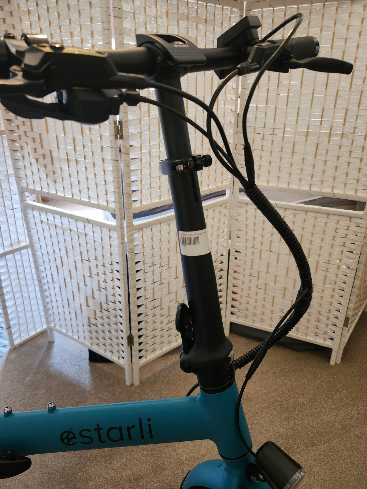 Lightweight pedal assisted Folding Bike Blue Estarli E20 Pro 20 Inch