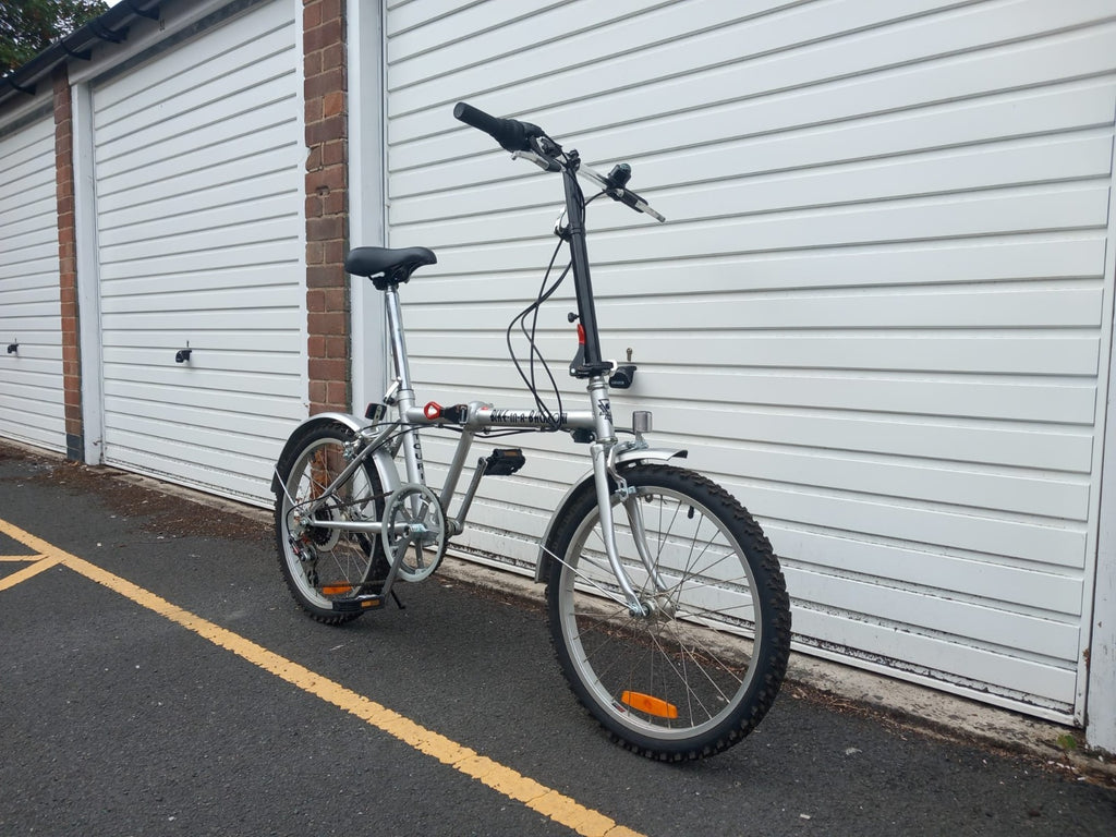 Folding Bike (Bike-In-a-Bag) Very Good Condition