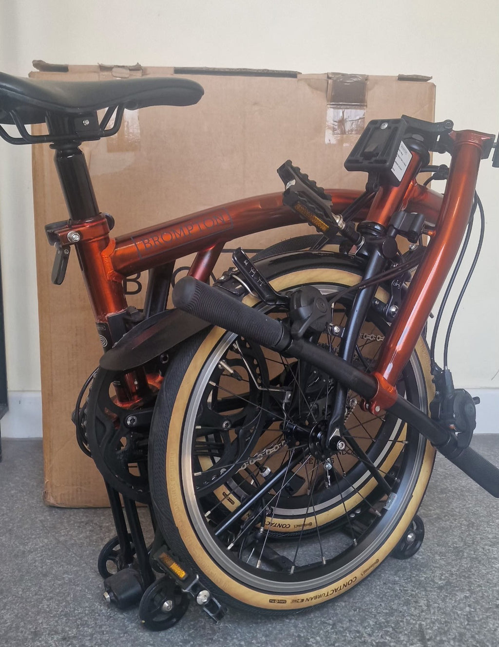 Brompton P Line 12 speed FLAME LACQUER + roller. Low £$🌎 Post📦🛫📮.RRP£2679