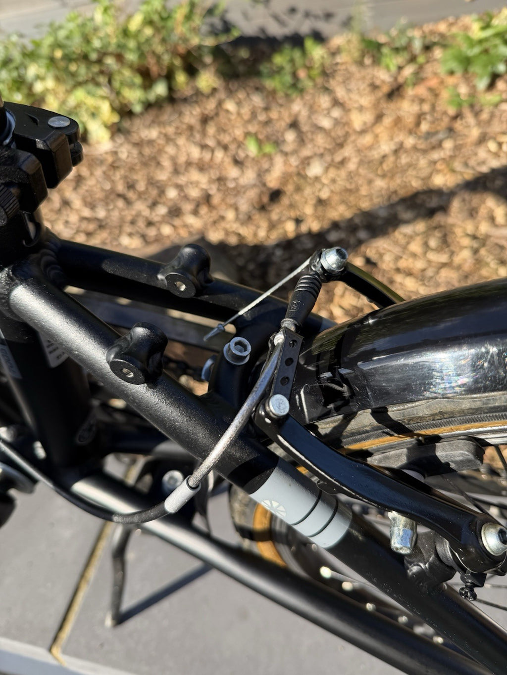 DAHON Vitesse 20in Folding Bike Black/Grey 7-Speed Aluminium V-Brake Mudguards