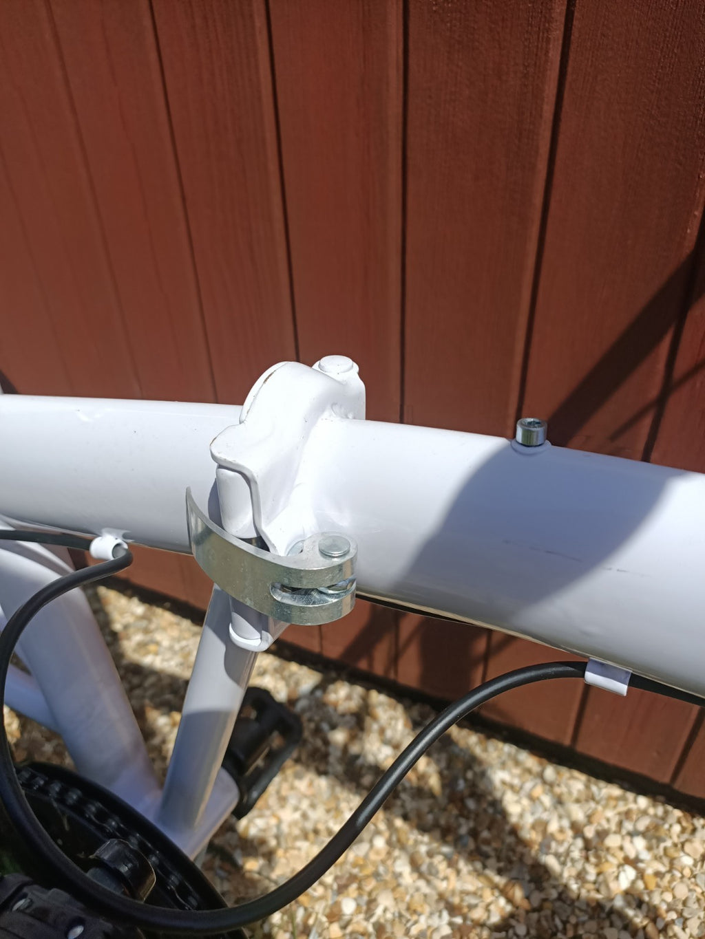 7 Speed 20" Folding White Bike with stand #1216