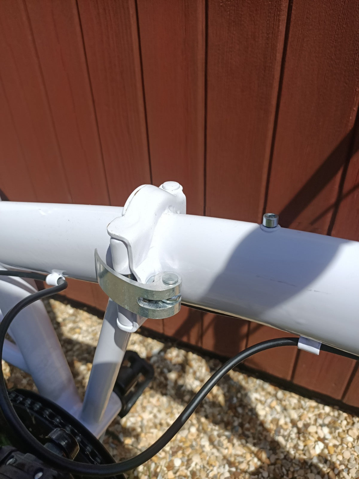 7 Speed 20" Folding White Bike with stand #1216