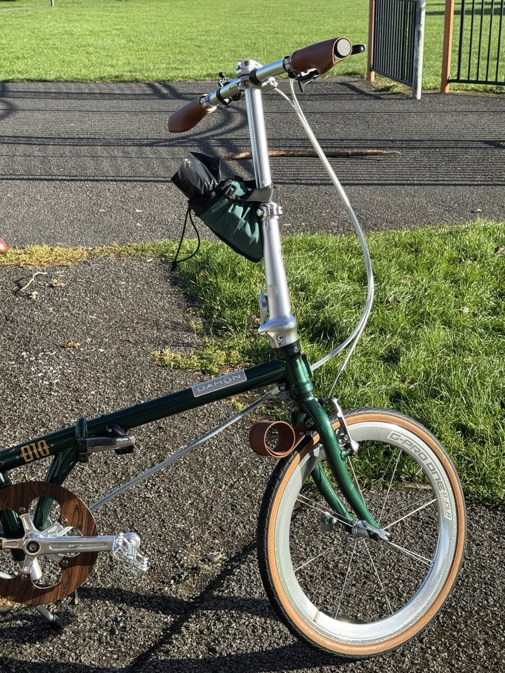 dahon boardwalk 7 speed d10 folding bike